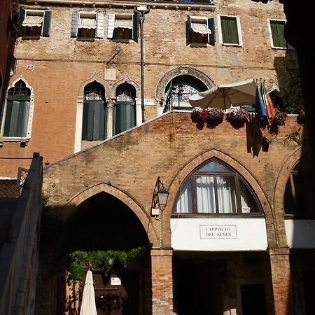 ונציה Palazzo Lion Morosini - Check In Presso Locanda Ai Santi Apostoli מראה חיצוני תמונה